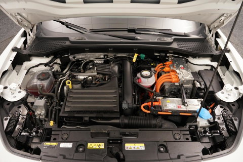 CUPRA Formentor 1.4 e-Hybrid|PANO|STUUR.VERW|TREKHAAK|CAMERA