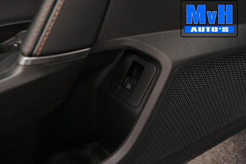 CUPRA Formentor 1.4 e-Hybrid|KUIPSTOEL|PANO|STOEL/STUUR.VERW