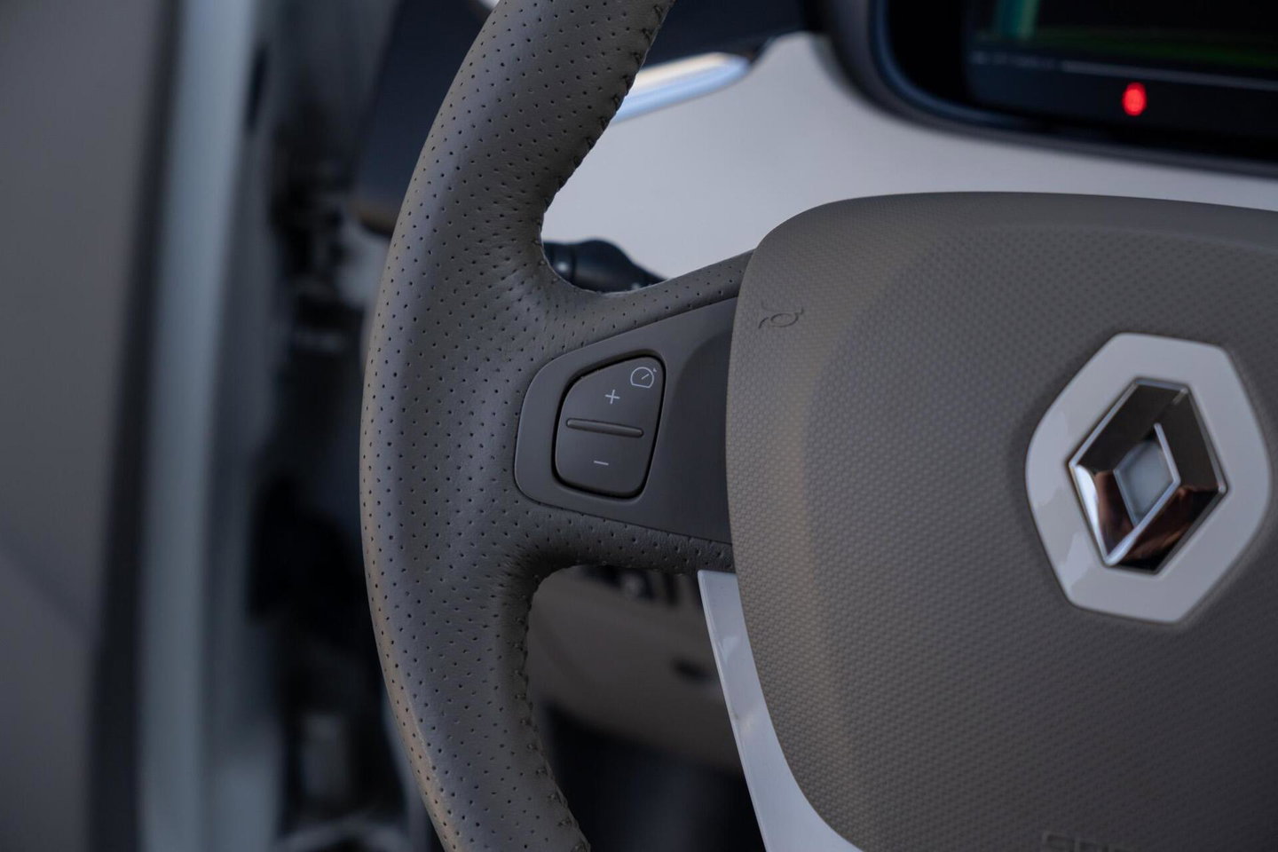 Renault ZOE Q210 Intens Quickcharge 22 kWh | incl. Accu | Clima | PDC | Navi | Cruise | Keyless |