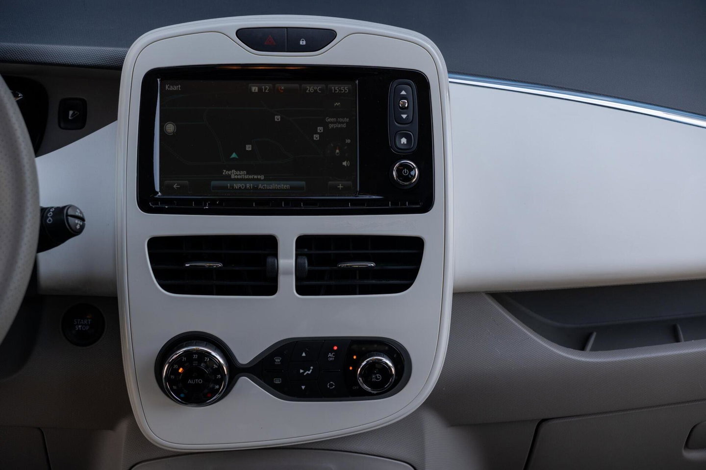 Renault ZOE Q210 Intens Quickcharge 22 kWh | incl. Accu | Clima | PDC | Navi | Cruise | Keyless |