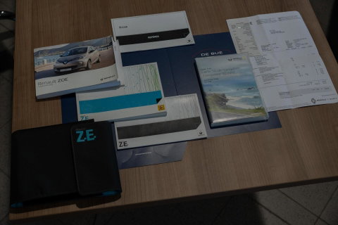 Renault ZOE Q210 Intens Quickcharge 22 kWh | incl. Accu | Clima | PDC | Navi | Cruise | Keyless |