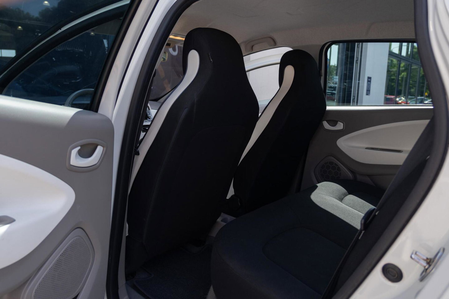 Renault ZOE Q210 Intens Quickcharge 22 kWh | incl. Accu | Clima | PDC | Navi | Cruise | Keyless |