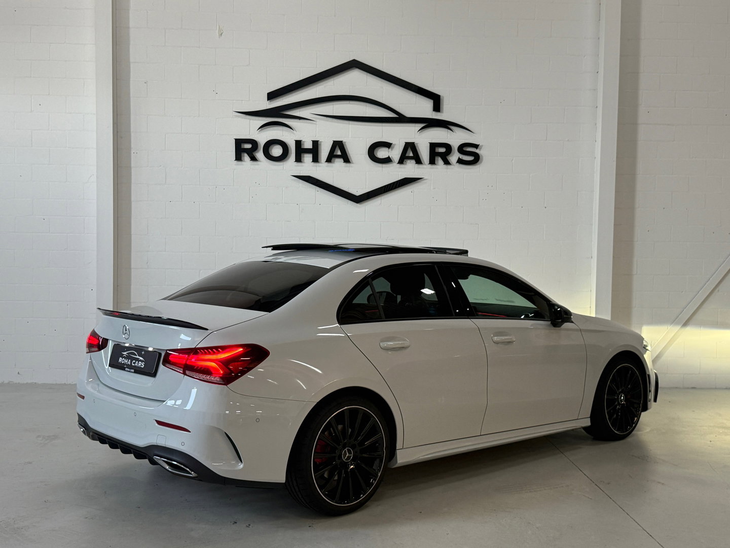 Mercedes-Benz A-Klasse 250 Premium Plus*Pano*Sfeer*Dodehoek*Camera*
