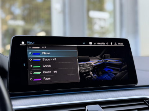 BMW 5 Serie Touring 530e xDrive High Ex. M-Sport |Pano|M-Seats|HUD|Laser|Trekhaak|19"