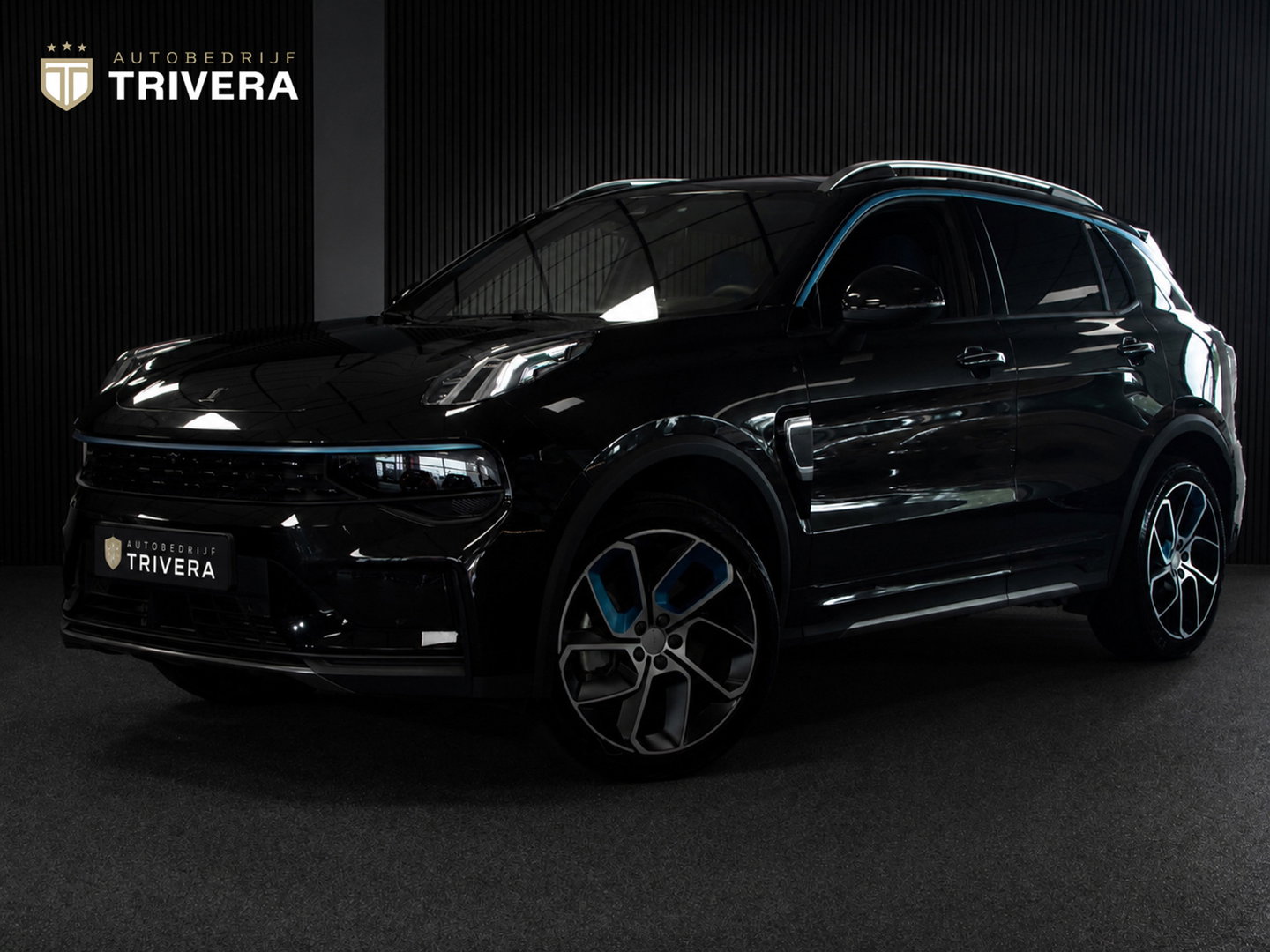 Lynk & Co 01 1.5 l SoH 96% l BTW auto l PANO l INFINITY Sound l Zwarte Hemel l 1ste eig. l 360 CAM l CARPLAY l LMV