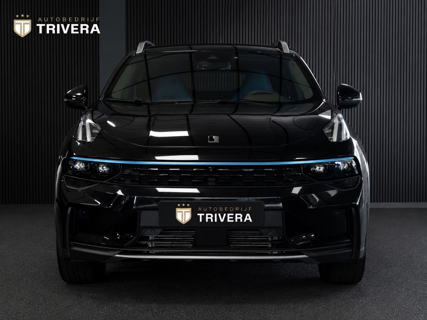 Lynk & Co 01 1.5 l SoH 96% l BTW auto l PANO l INFINITY Sound l Zwarte Hemel l 1ste eig. l 360 CAM l CARPLAY l LMV