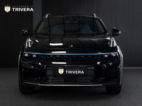 Lynk & Co 01 1.5 l SoH 96% l BTW auto l PANO l INFINITY Sound l Zwarte Hemel l 1ste eig. l 360 CAM l CARPLAY l LMV