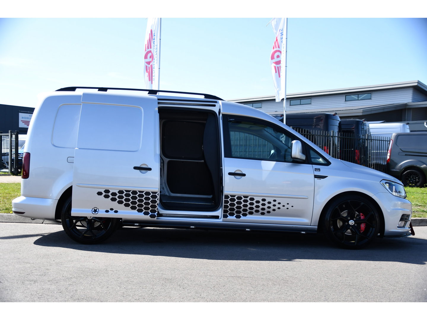 Volkswagen Caddy 2.0 TDI L2H1 BMT Maxi Exclusive PB Edition Cruise, Camera, Carplay, Automaat, 185pk, Alcantara, Sport stoelen, Carbon, Multimedia, Uniek!