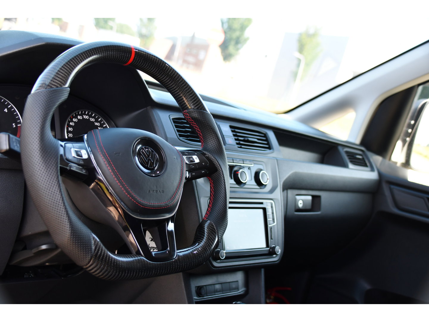 Volkswagen Caddy 2.0 TDI L2H1 BMT Maxi Exclusive PB Edition Cruise, Camera, Carplay, Automaat, 185pk, Alcantara, Sport stoelen, Carbon, Multimedia, Uniek!