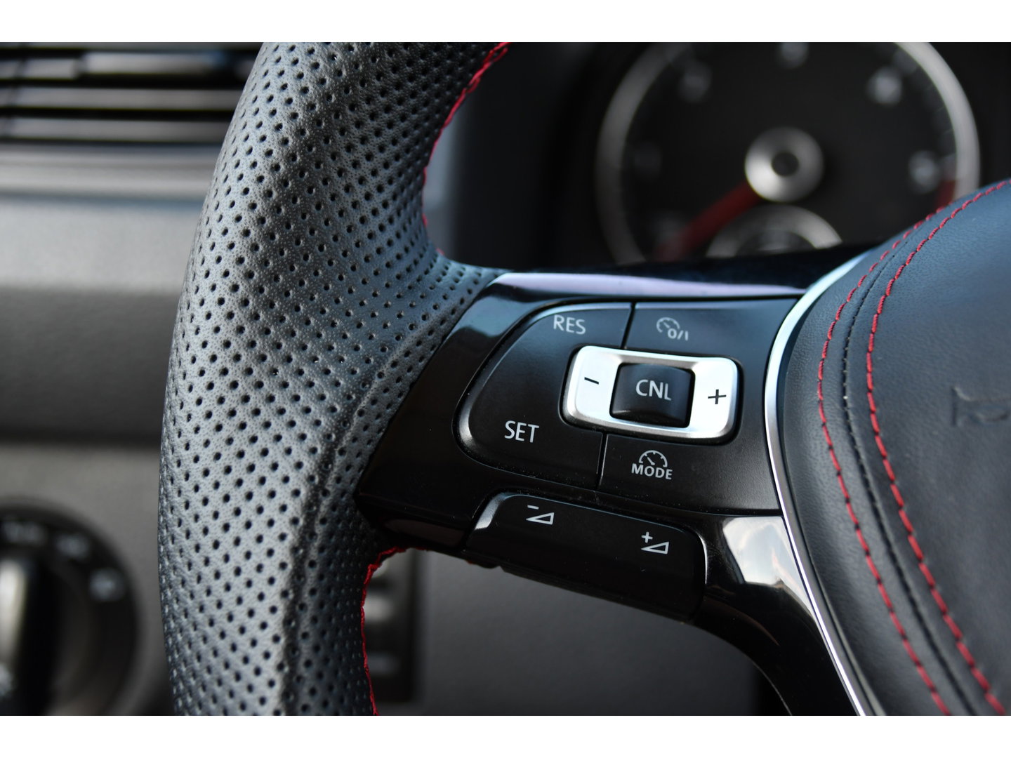 Volkswagen Caddy 2.0 TDI L2H1 BMT Maxi Exclusive PB Edition Cruise, Camera, Carplay, Automaat, 185pk, Alcantara, Sport stoelen, Carbon, Multimedia, Uniek!