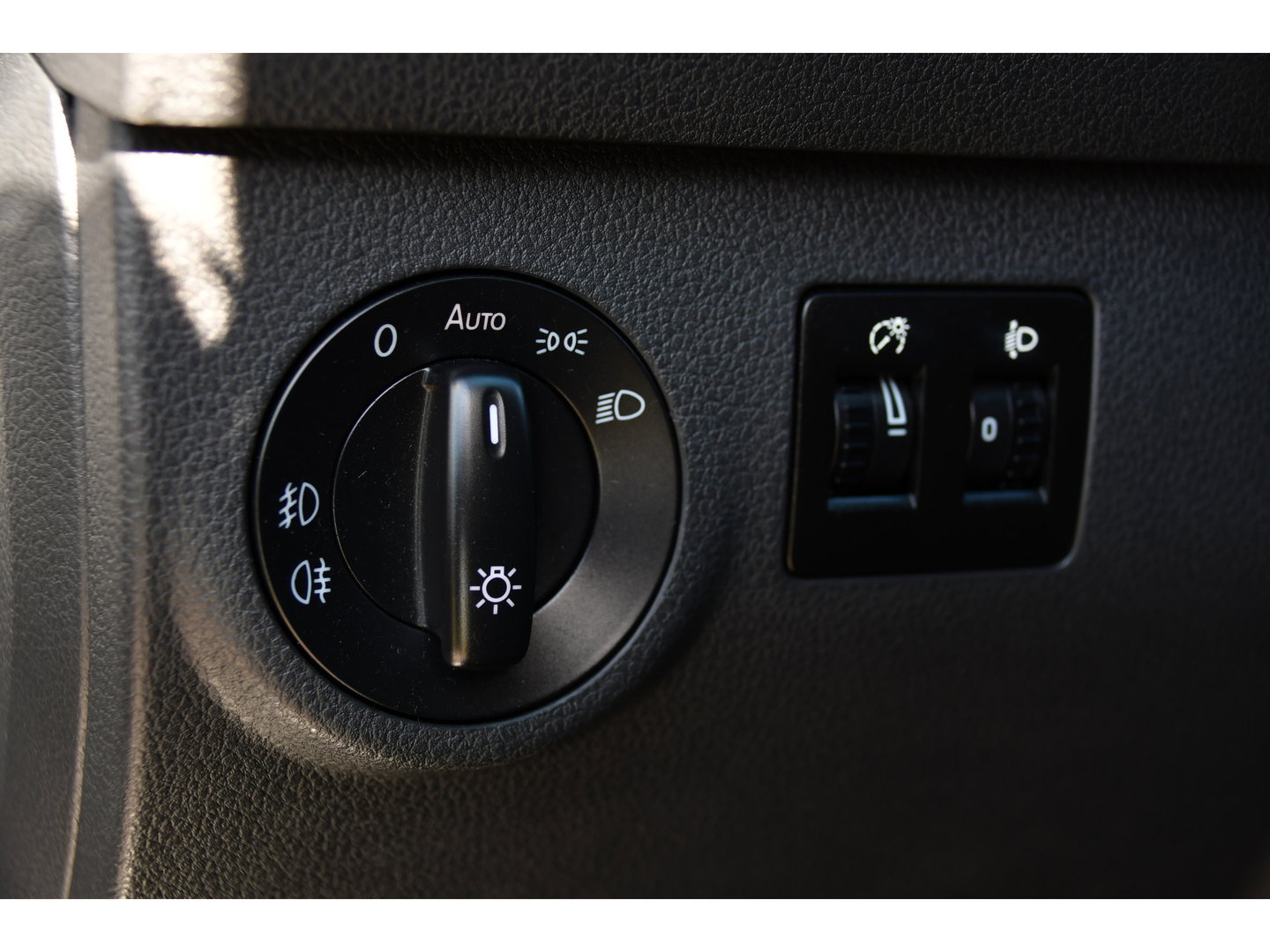 Volkswagen Caddy 2.0 TDI L2H1 BMT Maxi Exclusive PB Edition Cruise, Camera, Carplay, Automaat, 185pk, Alcantara, Sport stoelen, Carbon, Multimedia, Uniek!