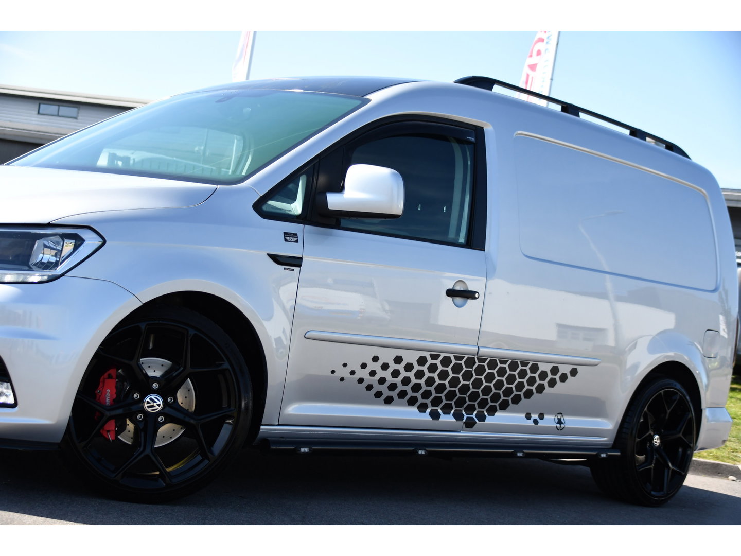 Volkswagen Caddy 2.0 TDI L2H1 BMT Maxi Exclusive PB Edition Cruise, Camera, Carplay, Automaat, 185pk, Alcantara, Sport stoelen, Carbon, Multimedia, Uniek!