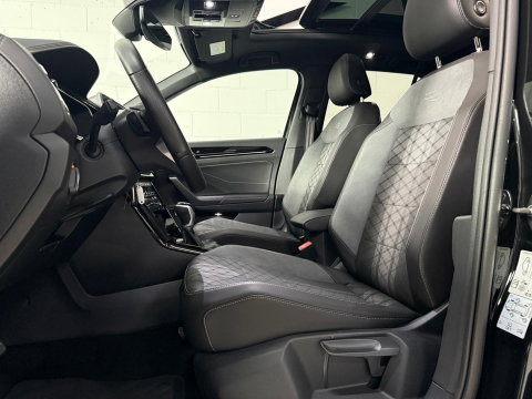 Volkswagen T-Roc 1.5 T-roc*Pano*Camera*Lage KM*