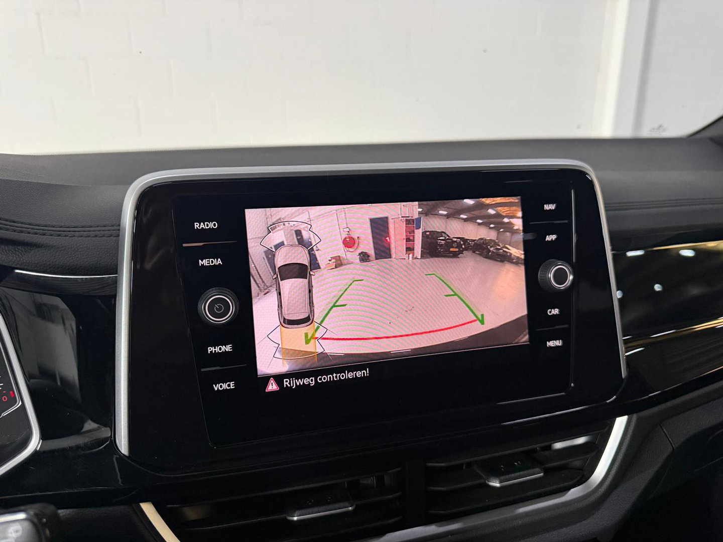 Volkswagen T-Roc 1.5 T-roc*Pano*Camera*Lage KM*