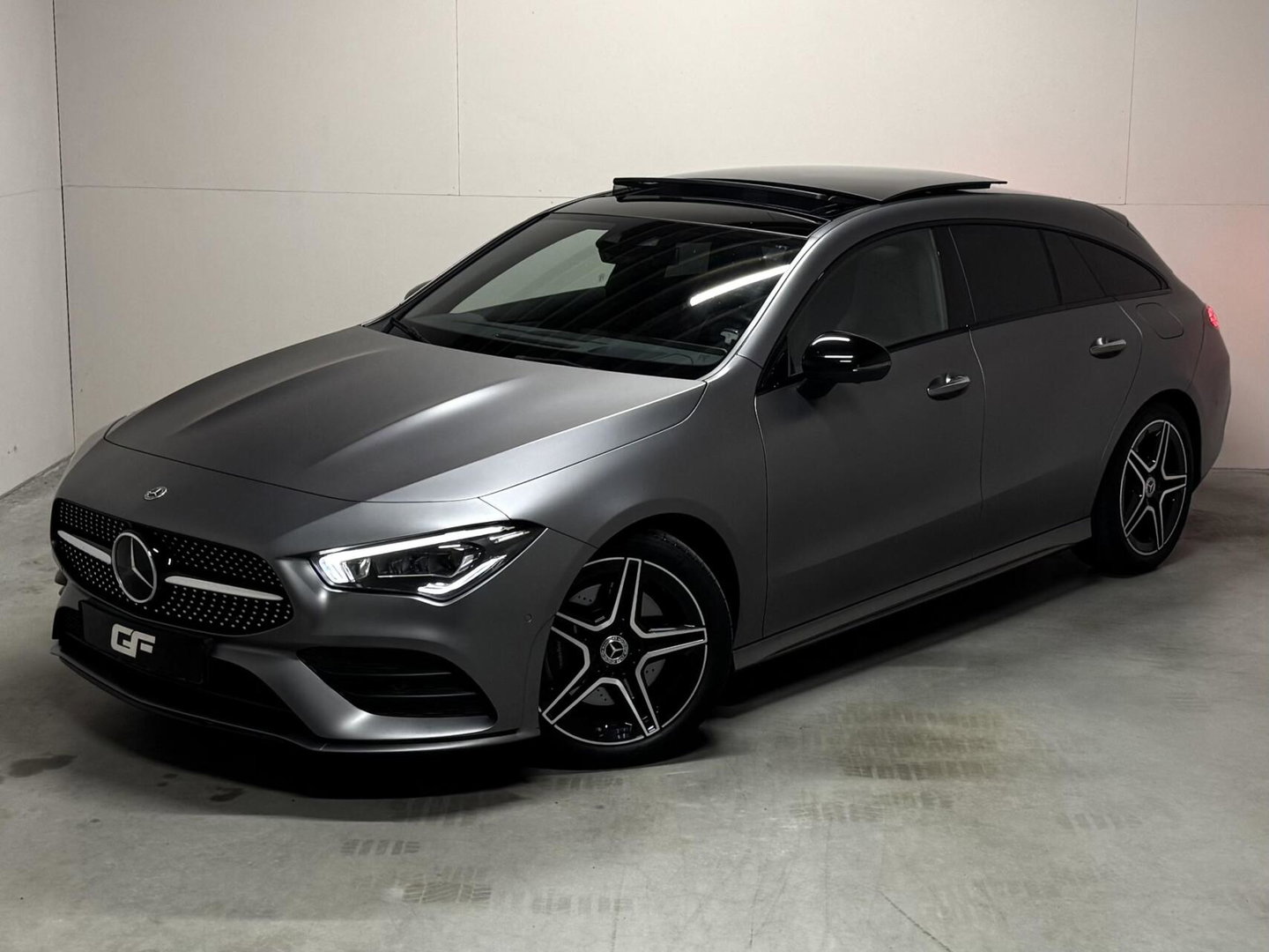 Mercedes-Benz CLA Shooting Brake 200 AMG Magno Grey Matt Pano 360°