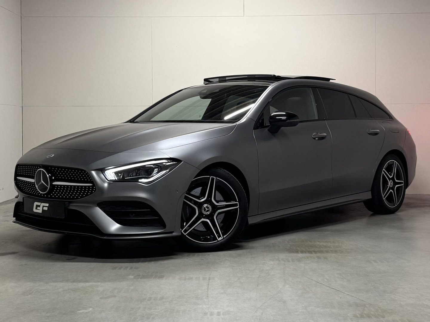 Mercedes-Benz CLA Shooting Brake 200 AMG Magno Grey Matt Pano 360°