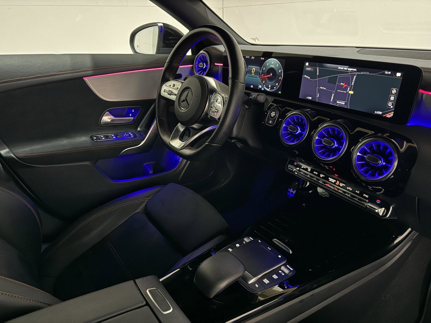 Mercedes-Benz CLA Shooting Brake 200 AMG Magno Grey Matt Pano 360°