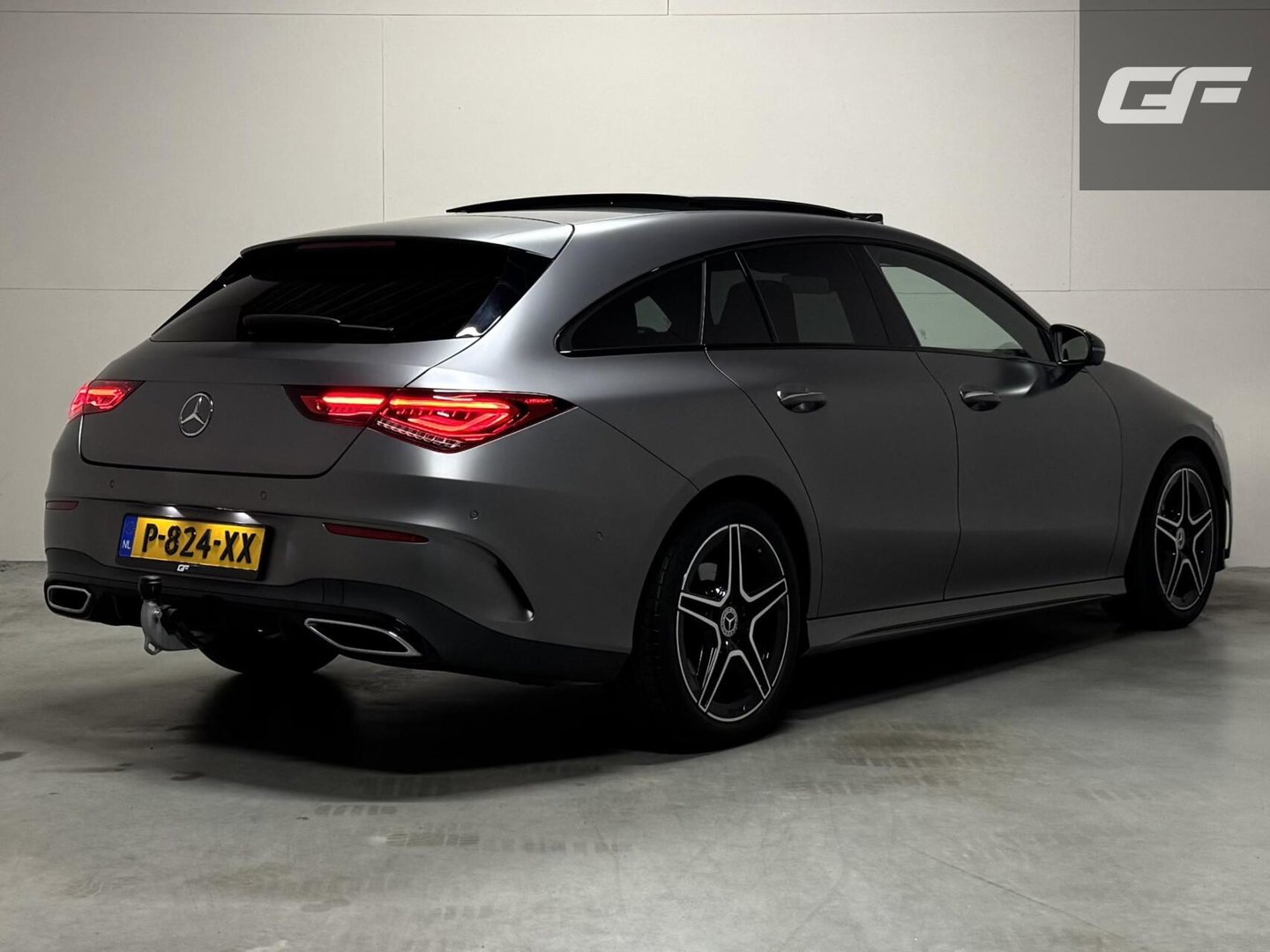 Mercedes-Benz CLA Shooting Brake 200 AMG Magno Grey Matt Pano 360°