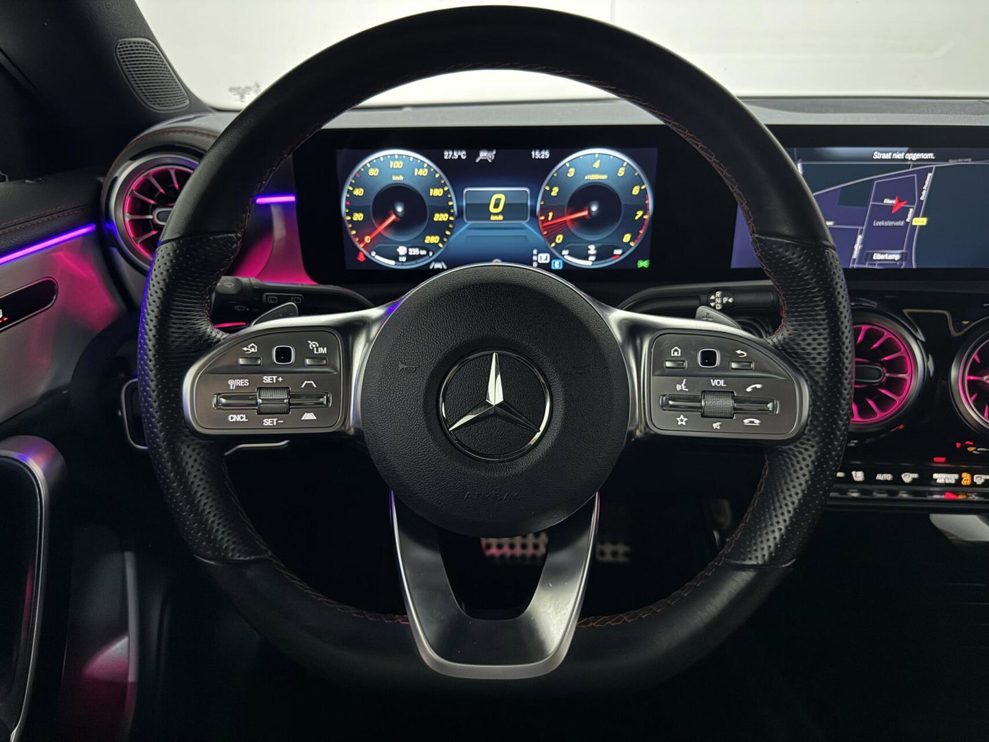 Mercedes-Benz CLA Shooting Brake 200 AMG Magno Grey Matt Pano 360°