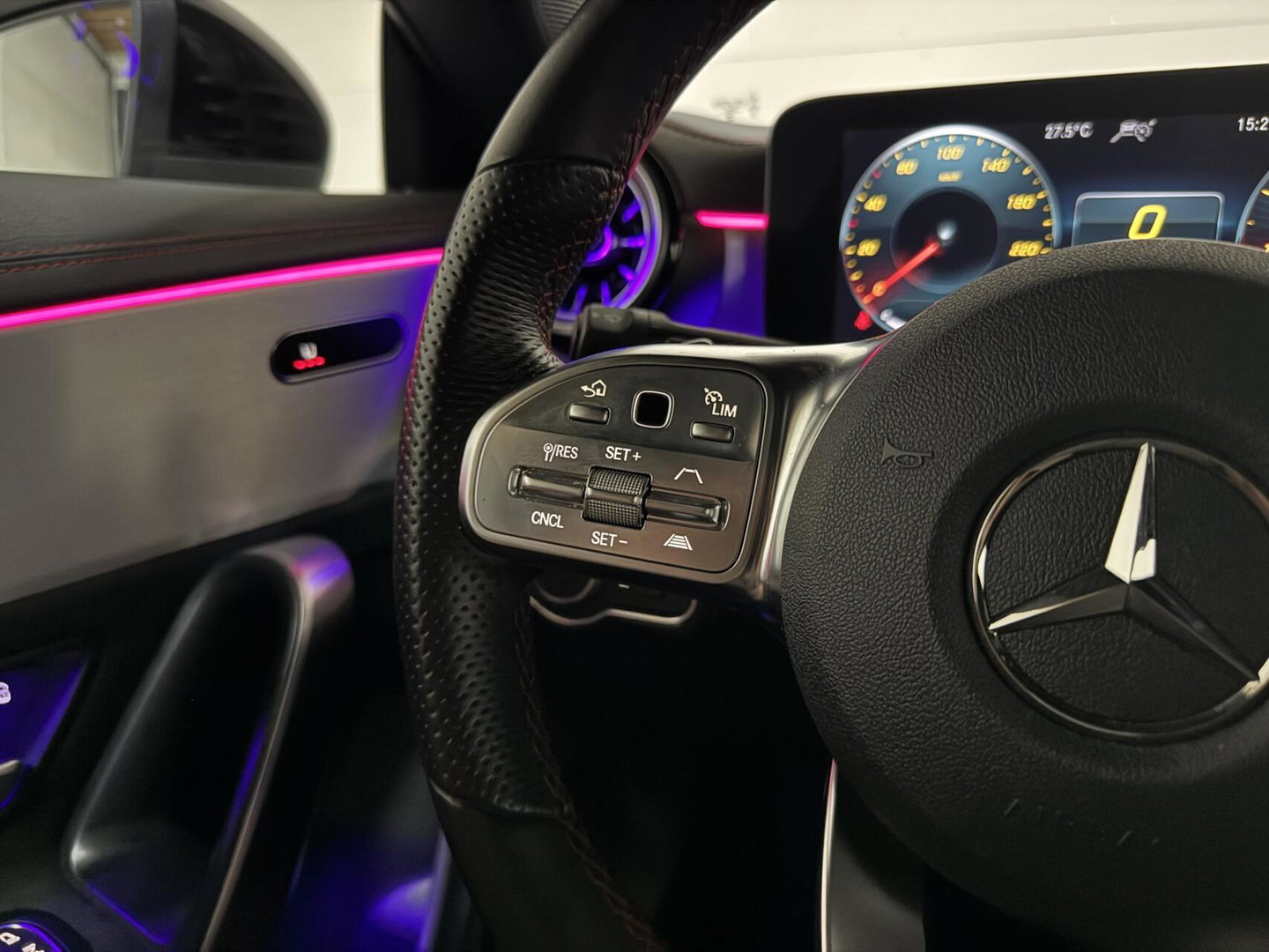 Mercedes-Benz CLA Shooting Brake 200 AMG Magno Grey Matt Pano 360°