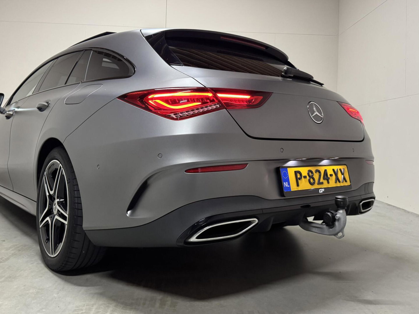 Mercedes-Benz CLA Shooting Brake 200 AMG Magno Grey Matt Pano 360°