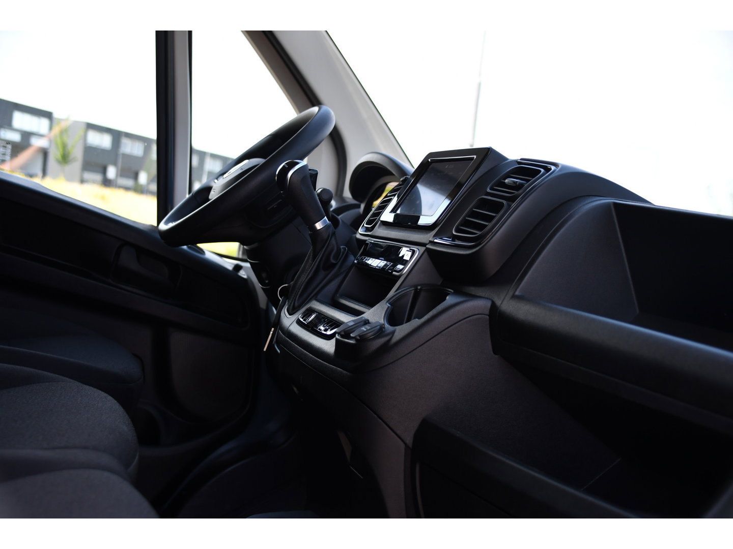 Fiat Ducato 35 2.2 MultiJet L2H2 PB Edition Camera, Cruise, Carplay, 180pk, LED, Automaat, Trekhaak, Clima, Standkachel, multimedia, Uniek!