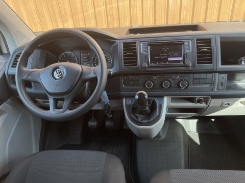 Volkswagen Transporter 2.0 TSI L1H1 | Benzine! | Trekhaak | Cruise Control | Parkeersensoren Achter | Voorruitverwarming | Apple Carplay | Android Auto |