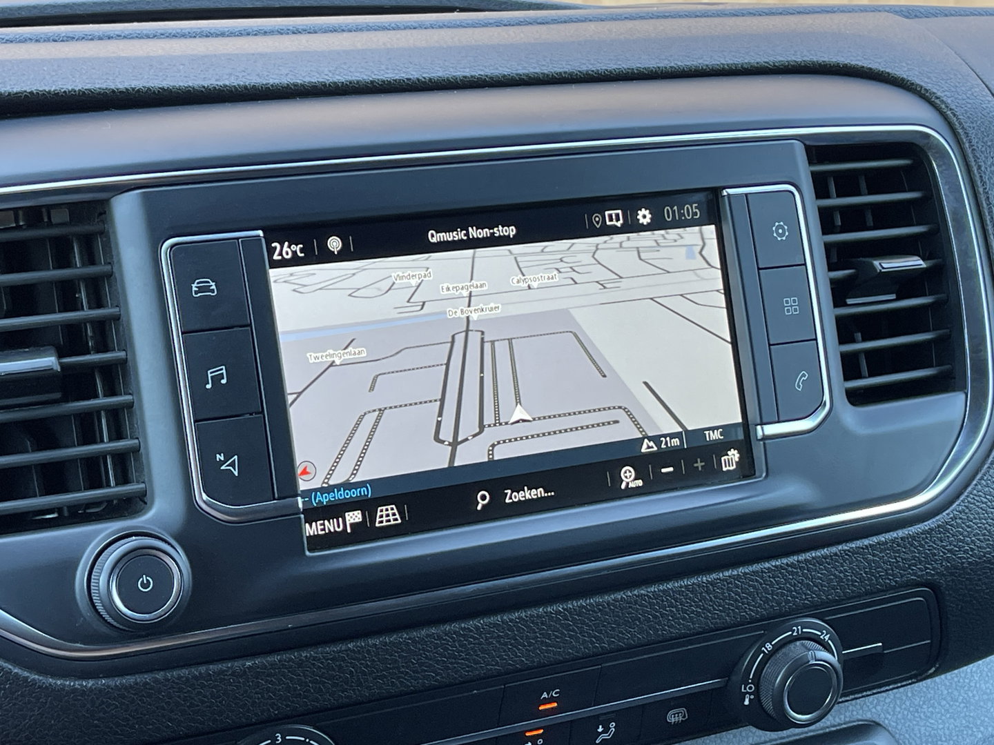 Opel Vivaro 2.0 CDTI L3H1 Edition | Trekhaak | Dubbele Schuifdeur | Cruise Control | Achteruitrijcamera | Apple Carplay | Parkeersensoren Achter | Airconditioning |