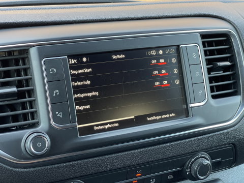 Opel Vivaro 2.0 CDTI L3H1 Edition | Trekhaak | Dubbele Schuifdeur | Cruise Control | Achteruitrijcamera | Apple Carplay | Parkeersensoren Achter | Airconditioning |