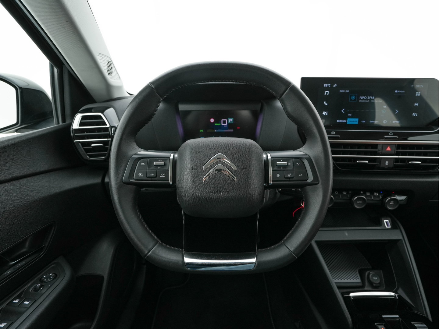 Citroën Ë-C4 X Feel Pack 50 kWh [ 3-Fase-11Kw ] {SOH-91%} (INCL-BTW) *HEATPUMP | FULL-LED | LEATHER-FABRIC | DIGI-COCKPIT | DAB | COMFORTSEATS | CAMERA | ECC | CARPLAY | LANE-ASSIST | PDC | CRUISE | 18''ALU*