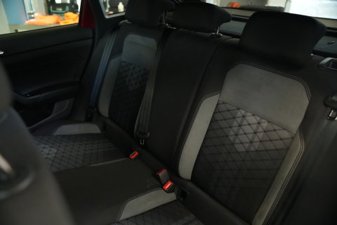 Volkswagen Taigo 1.5 TSI R-Line 3x Adaptive-Cruise IQ-led 18'lmv 24 Maanden garantie* (Vraag naar de voorwaarden)