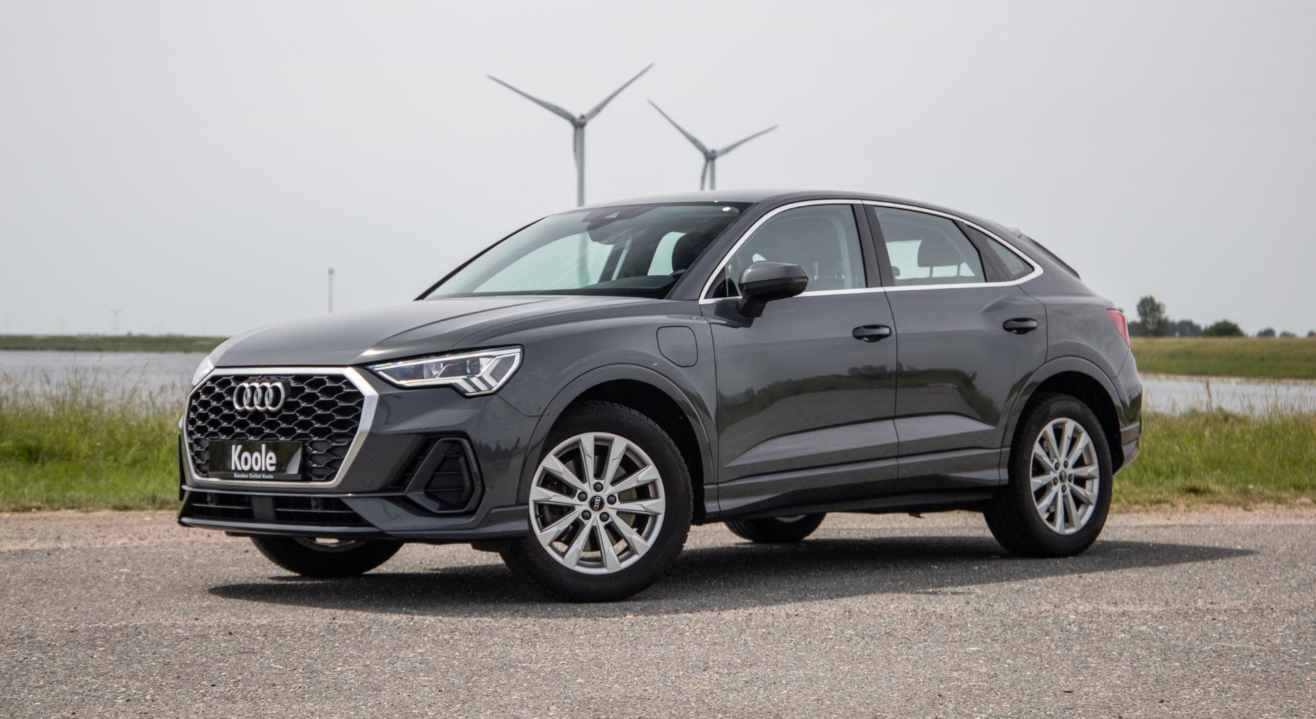 Audi Q3 Sportback 45 TFSI e Edition ADAPTIVE CRUISE  / CARPLAY / DEALER ONDERHOUDEN / AUTOMAAT