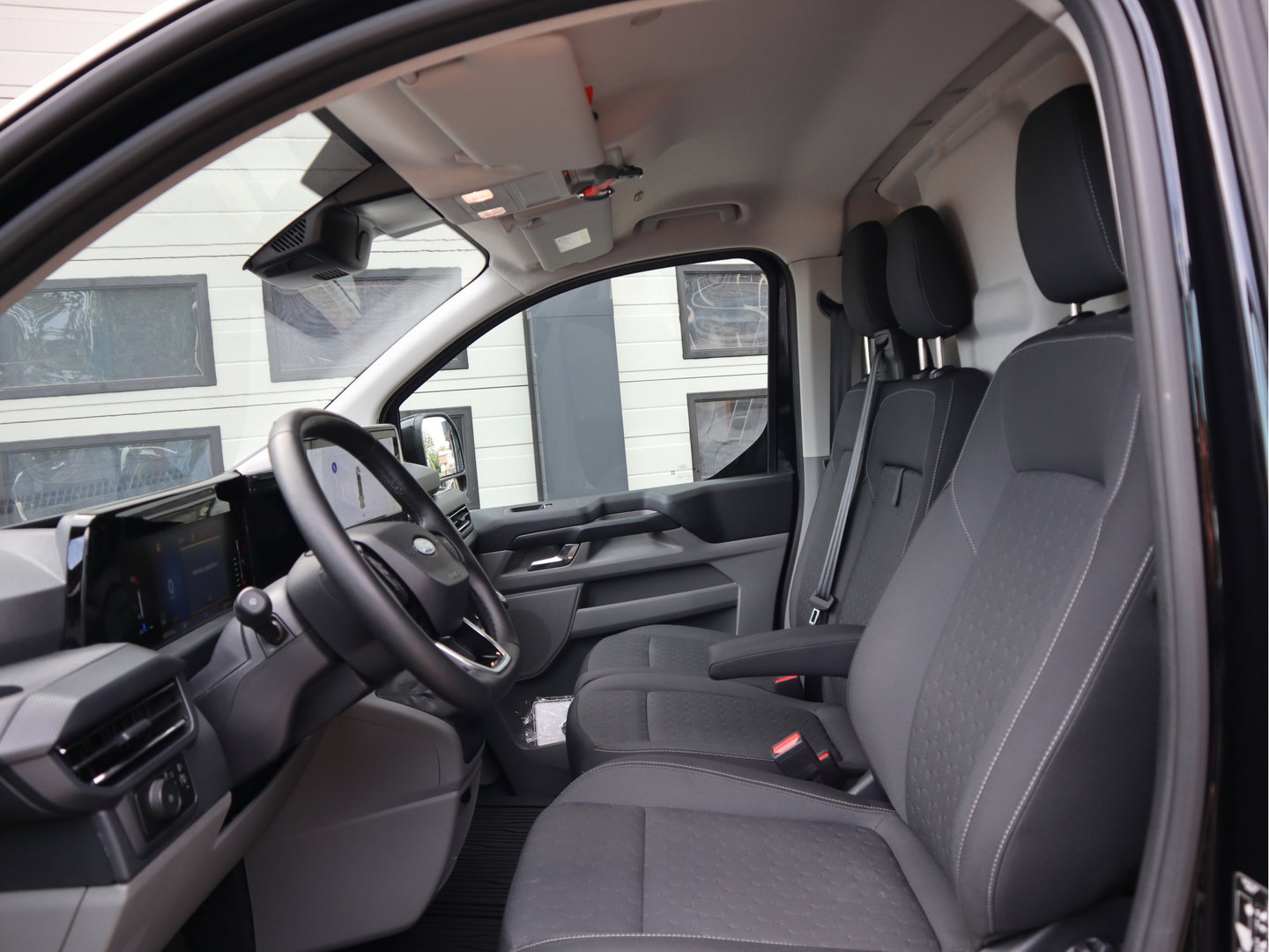 Ford Transit Custom 2.0 TDCI 136pk Euro 6 L2 Lang LIMITED - Apple Carplay - Camera - Cruise