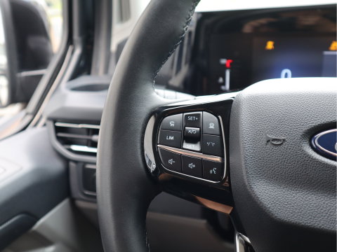 Ford Transit Custom 2.0 TDCI 136pk Euro 6 L2 Lang LIMITED - Apple Carplay - Camera - Cruise