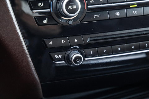 BMW X5 xDrive35i High Executive M PAKKET / SOFT CLOSE / STOELVERWARMING / BRUIN LEER / PRACHTIG !!