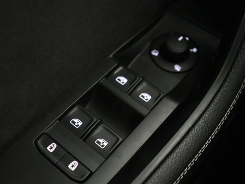 Škoda Superb 1.4 TSI iV Sportline | Stoelverwarming | Alcantara | Adaptive cruise | Camera | Carplay | Matrix LED | Stuurverwarming | Virtual Cockpit | Navigatie | Parkeerhulp | Sportstoelen | Sfeerverlichting | PHEV | Plug In