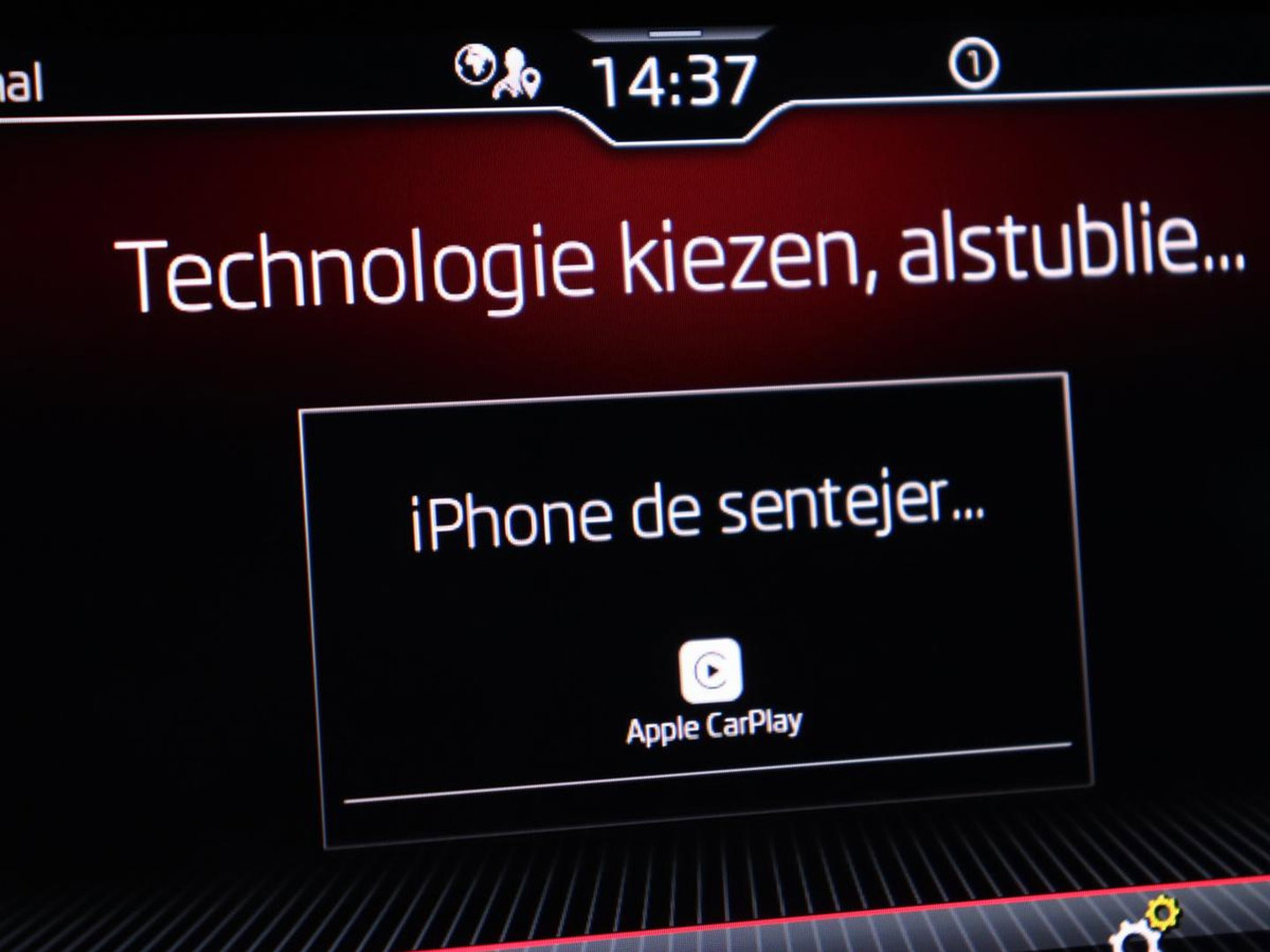 Škoda Superb 1.4 TSI iV Sportline | Stoelverwarming | Alcantara | Adaptive cruise | Camera | Carplay | Matrix LED | Stuurverwarming | Virtual Cockpit | Navigatie | Parkeerhulp | Sportstoelen | Sfeerverlichting | PHEV | Plug In