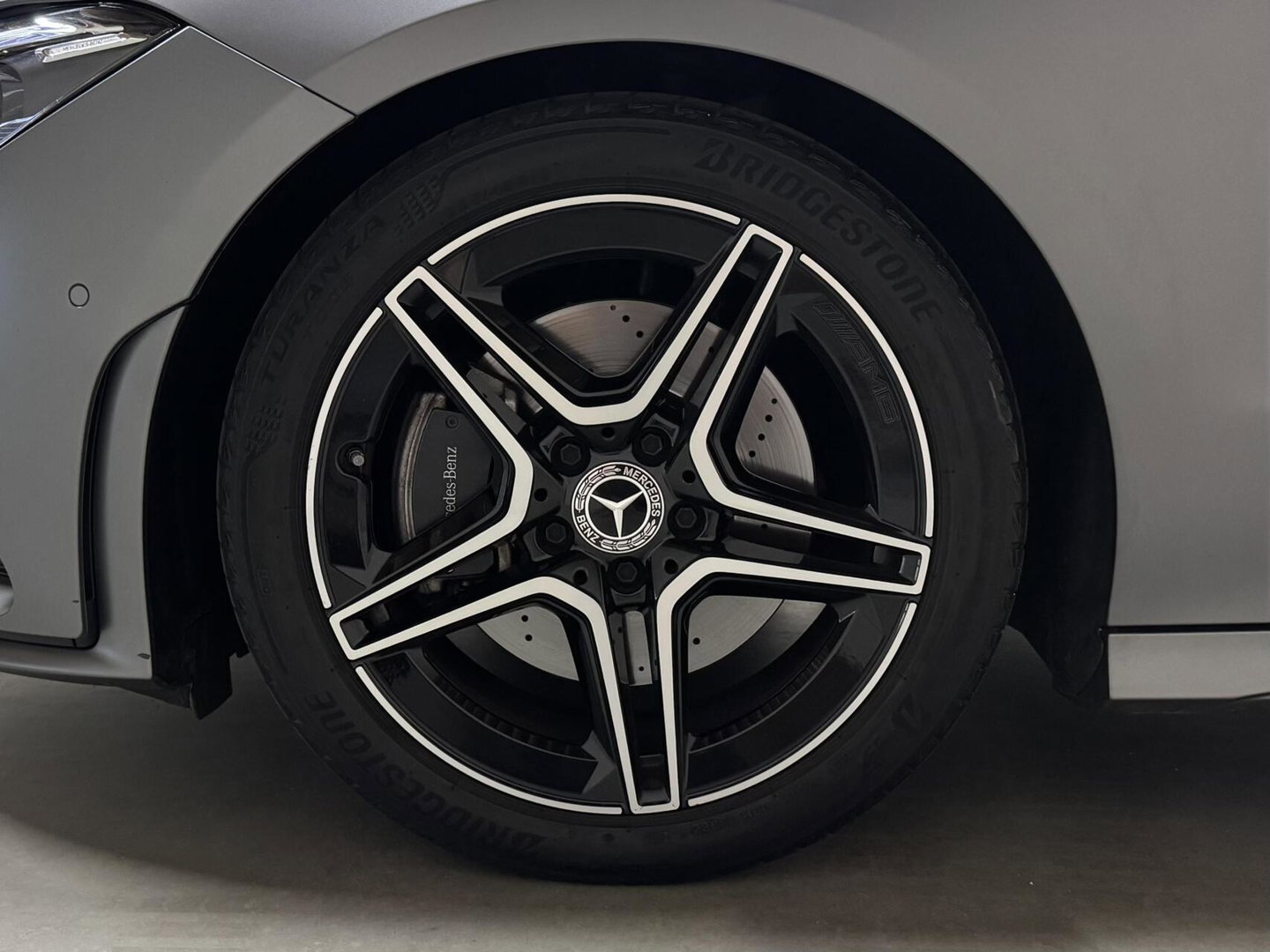 Mercedes-Benz CLA Shooting Brake 200 AMG Magno Grey Matt Pano 360°