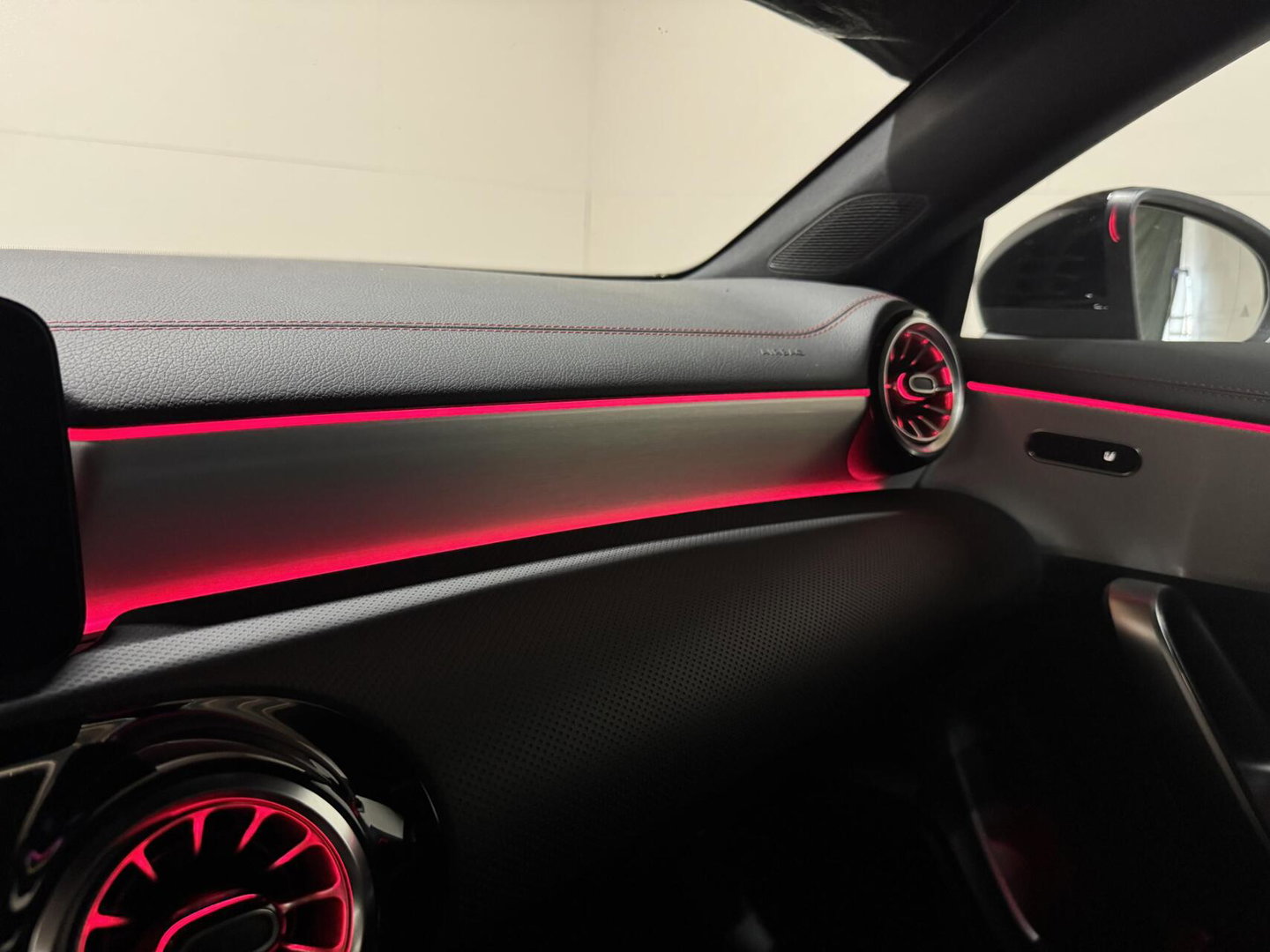 Mercedes-Benz CLA Shooting Brake 200 AMG Magno Grey Matt Pano 360°