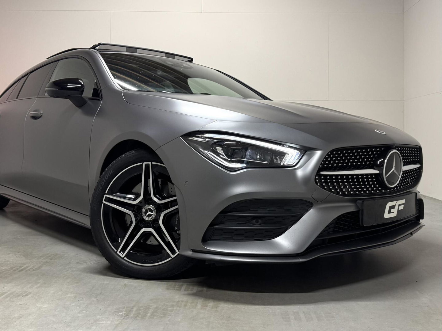 Mercedes-Benz CLA Shooting Brake 200 AMG Magno Grey Matt Pano 360°