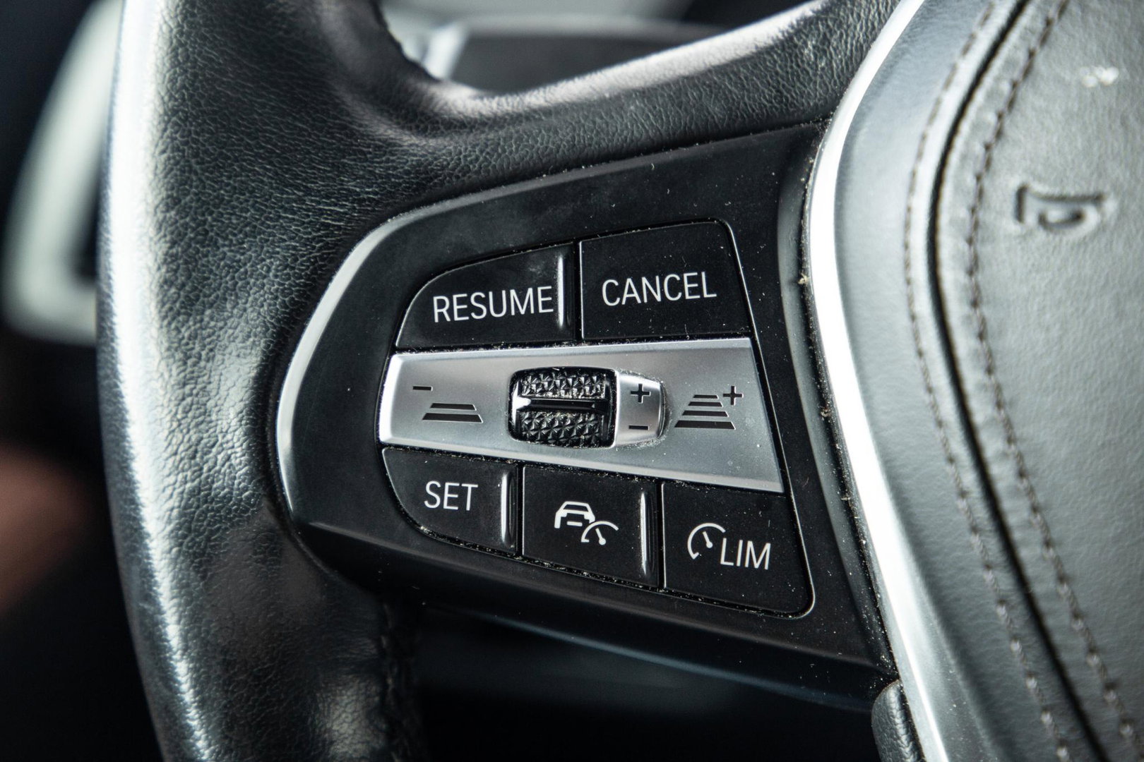 BMW X5 xDrive45e High Executive CARPLAY / CAMERA / DEALER ONDERHOUDEN / BRUIN LEER / STOELVERWARMING / TREKHAAK