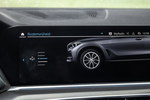 BMW X5 xDrive45e High Executive CARPLAY / CAMERA / DEALER ONDERHOUDEN / BRUIN LEER / STOELVERWARMING / TREKHAAK