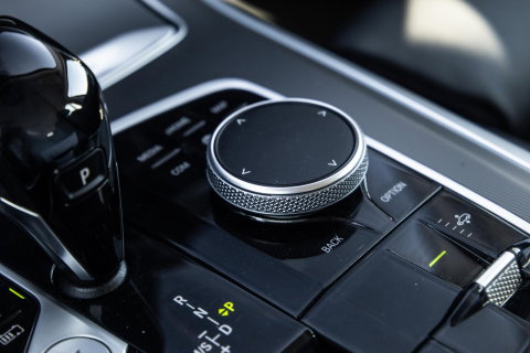 BMW X5 xDrive45e High Executive CARPLAY / CAMERA / DEALER ONDERHOUDEN / ZWART LEER / STOELVERWARMING / TREKHAAK