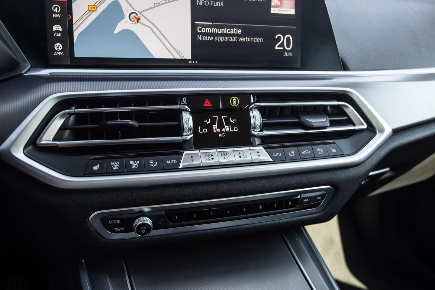 BMW X5 xDrive45e High Executive CARPLAY / CAMERA / DEALER ONDERHOUDEN / ZWART LEER / STOELVERWARMING / TREKHAAK