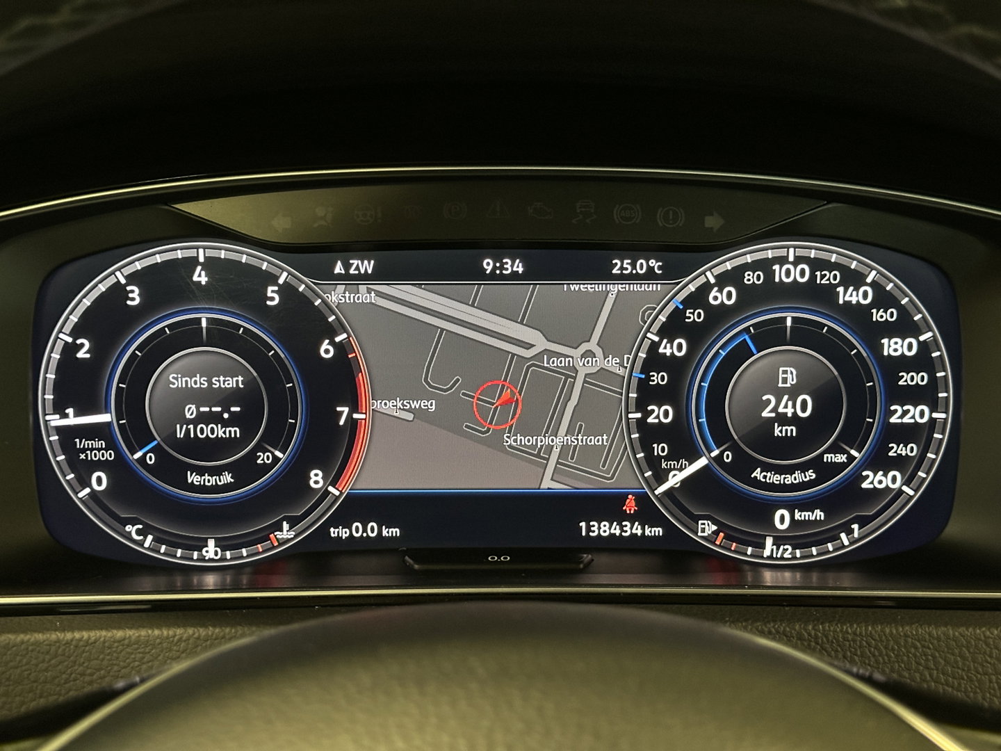 Volkswagen Golf 1.5 TSI Highline | Origineel Nederlands! | Adaptieve Cruise Control | Achteruitrijcamera | Apple Carplay | Parkeersensoren | Android Auto |