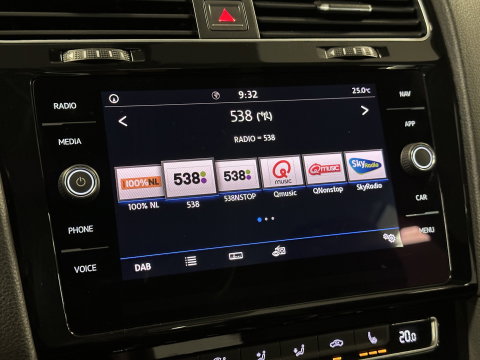 Volkswagen Golf 1.5 TSI Highline | Origineel Nederlands! | Adaptieve Cruise Control | Achteruitrijcamera | Apple Carplay | Parkeersensoren | Android Auto |