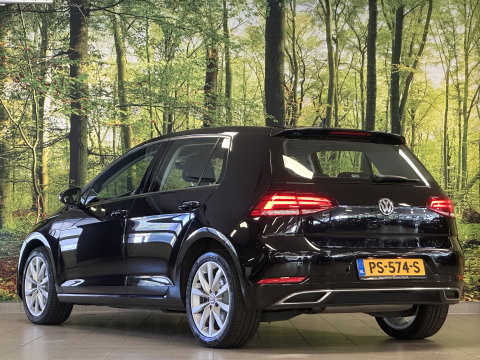 Volkswagen Golf 1.5 TSI Highline | Origineel Nederlands! | Adaptieve Cruise Control | Achteruitrijcamera | Apple Carplay | Parkeersensoren | Android Auto |
