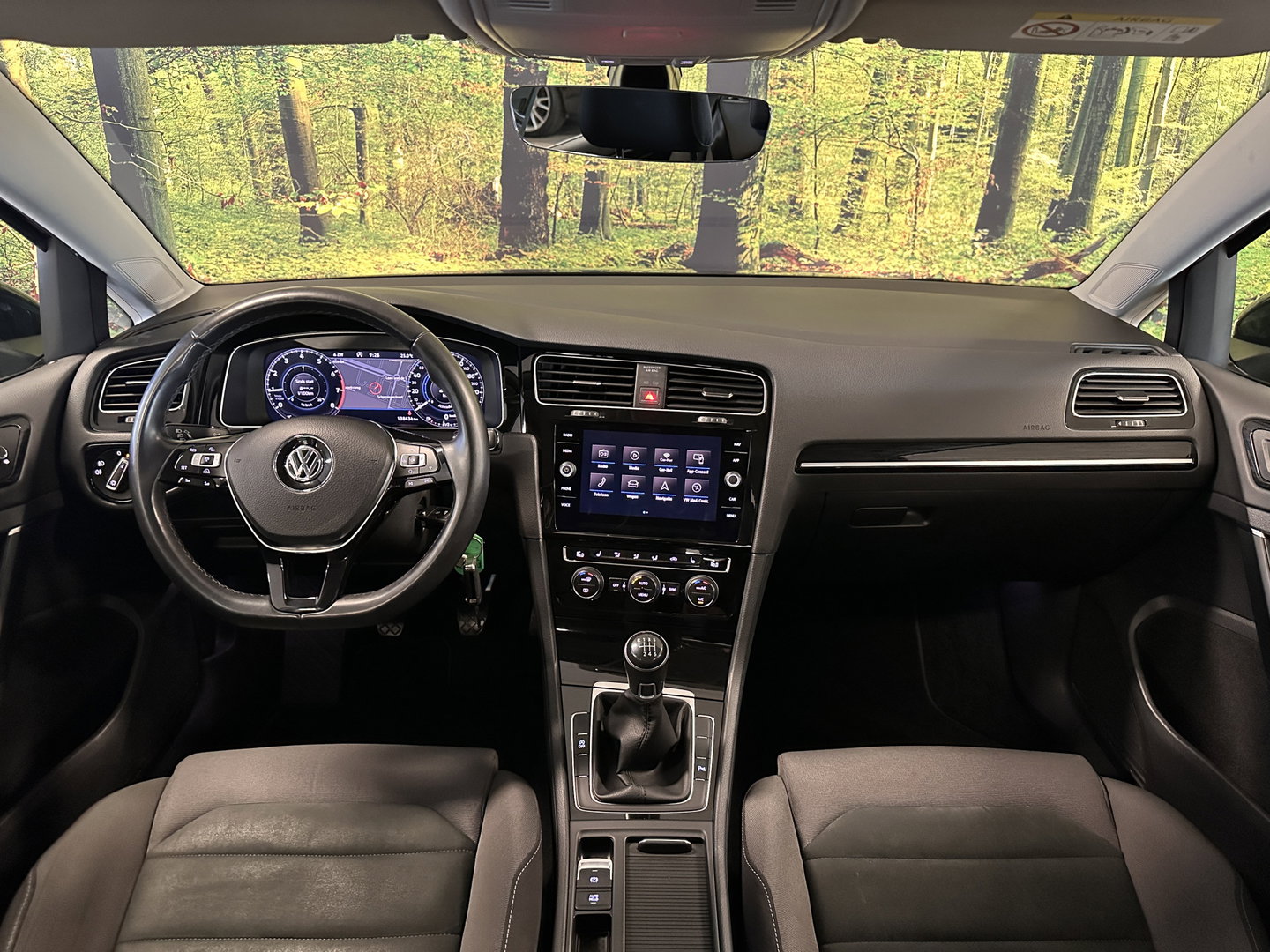 Volkswagen Golf 1.5 TSI Highline | Origineel Nederlands! | Adaptieve Cruise Control | Achteruitrijcamera | Apple Carplay | Parkeersensoren | Android Auto |