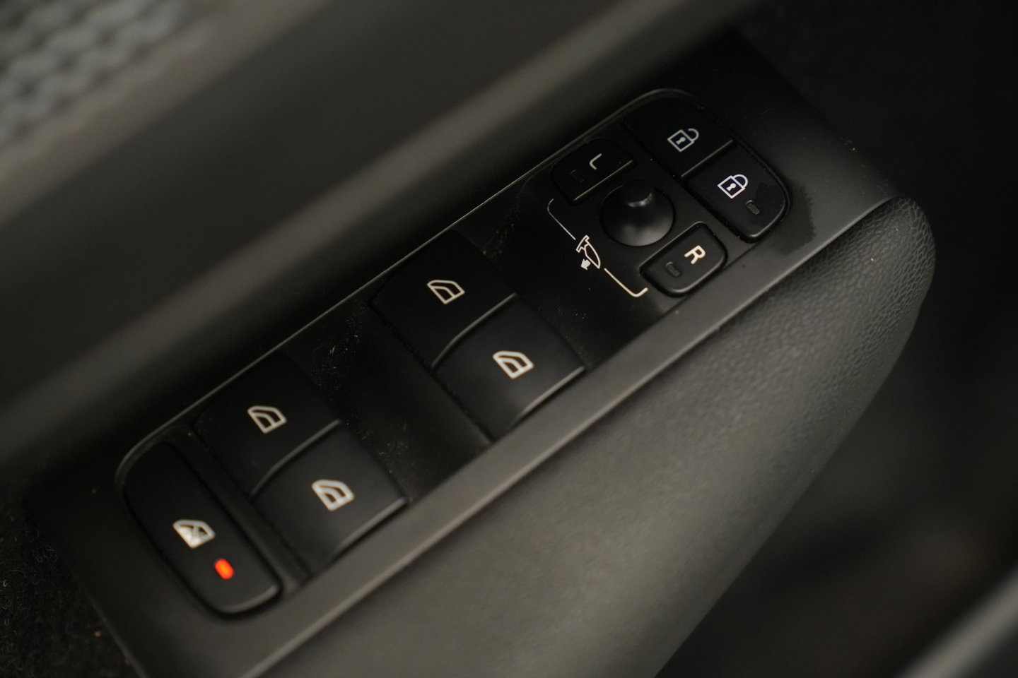 Volvo XC40 2.0 D3 R-Design Cruise/Climate 20''LM Harman&Kardon 24 Maanden garantie* (Vraag naar de voorwaarden)