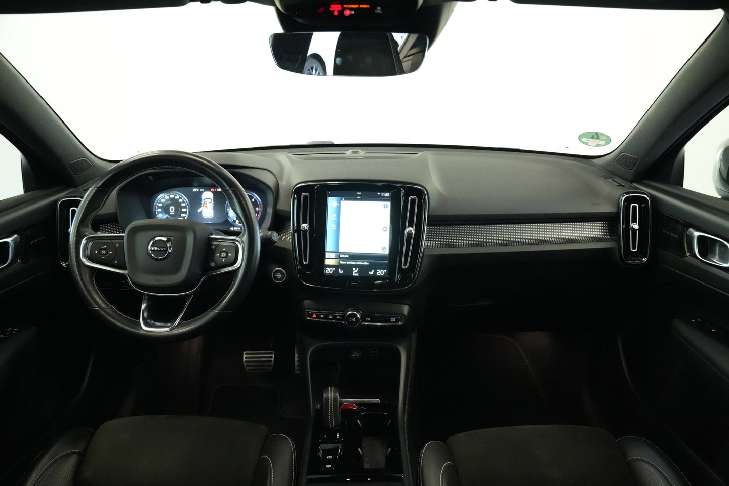 Volvo XC40 2.0 D3 R-Design Cruise/Climate 20''LM Harman&Kardon 24 Maanden garantie* (Vraag naar de voorwaarden)